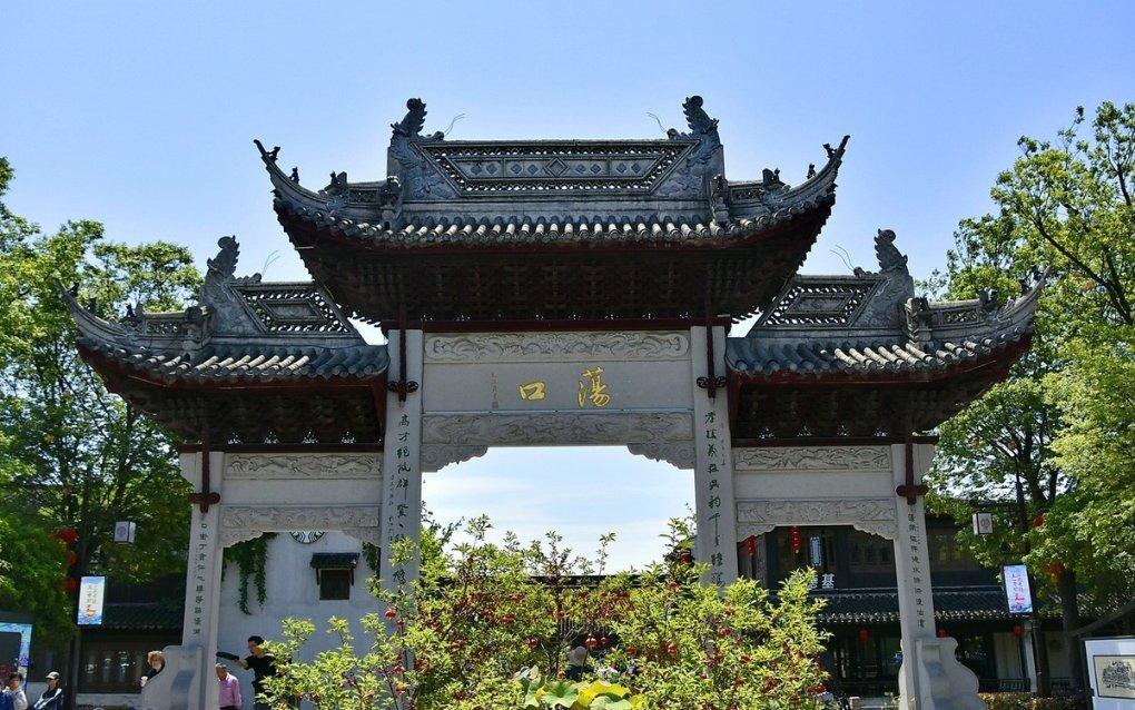 逃离痛苦的房子2